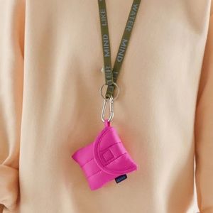 🍄 BAGGU Puffy Earbuds Case in the color Primrose🍃